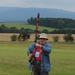 img_2952 piotr sornowsky predvadi  motor s dymovnici 